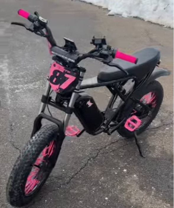 Incredible Transformation: Claire Elevates Her RIDSTAR Q20 with Stunning Pink Accessories!