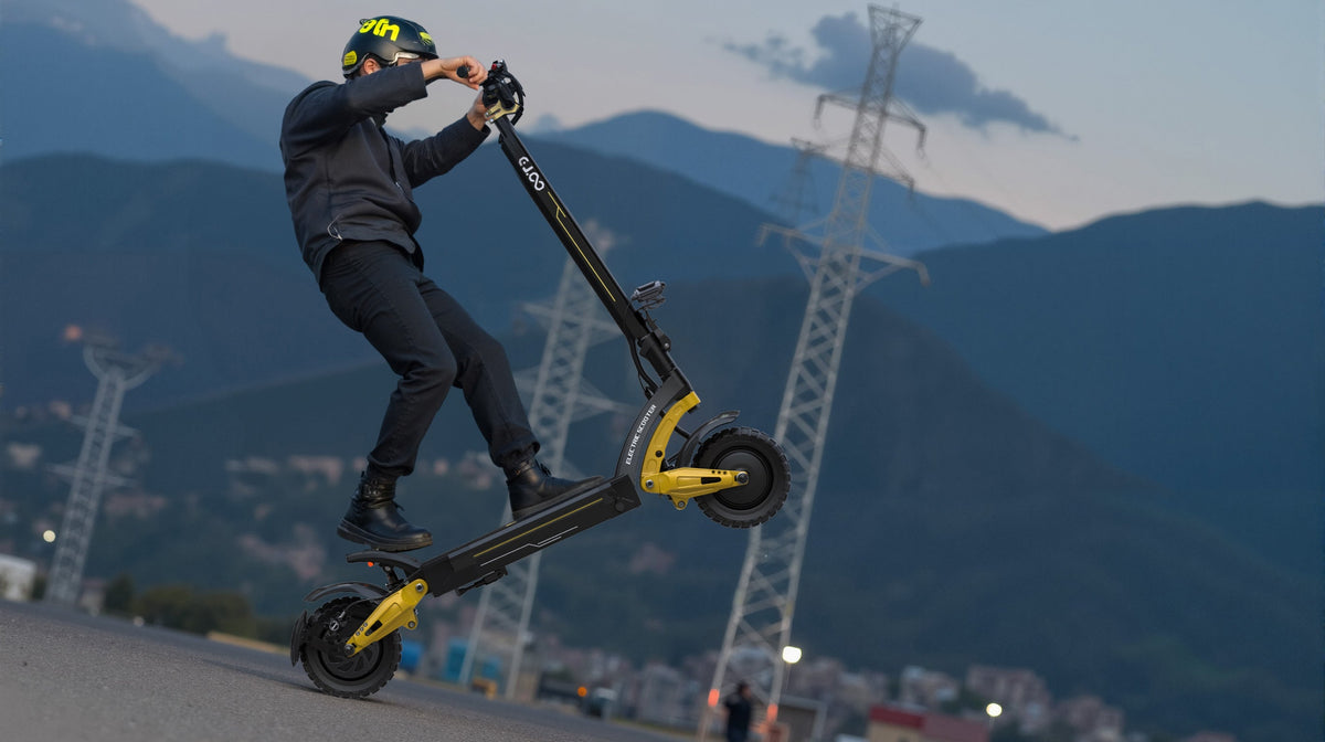 Your favorite OOTD scooter just got a major glow-up. ✨1400W→ 1200W*2 DUAL Motors