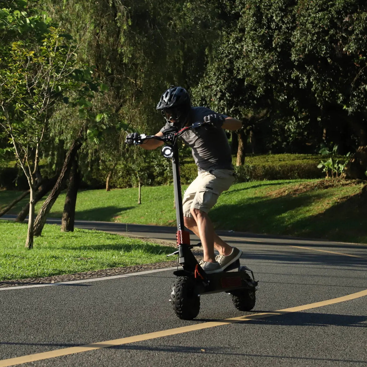 YUME Predator 13" All-Terrain Electric Scooter 4000W*2 Dual Motors 72V 50Ah Battery